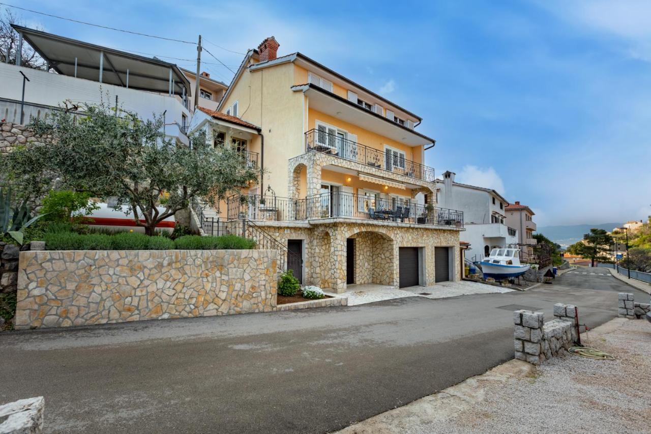 Apartman Marina Vrbnik  Eksteriør bilde
